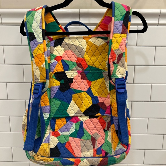 Vera Bradley Campus large backpack with padded back. Pop Art pattern. - Picture 5 of 13